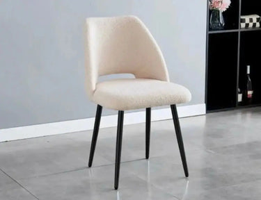 Chaise Nuage pieds noirs